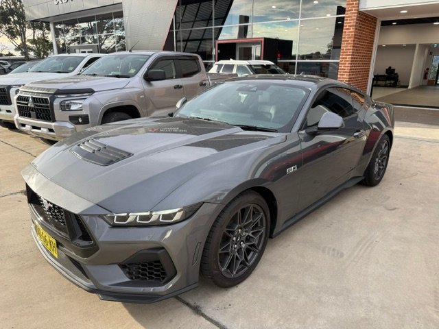 2025 FORD MUSTANG