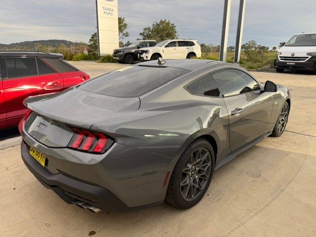 2025 FORD MUSTANG