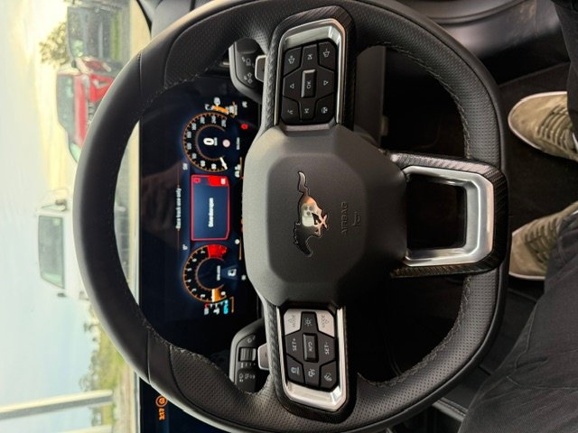 2025 FORD MUSTANG
