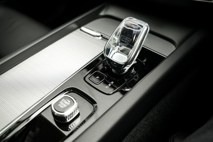 2024 Volvo XC60 Ultra B5 Bright