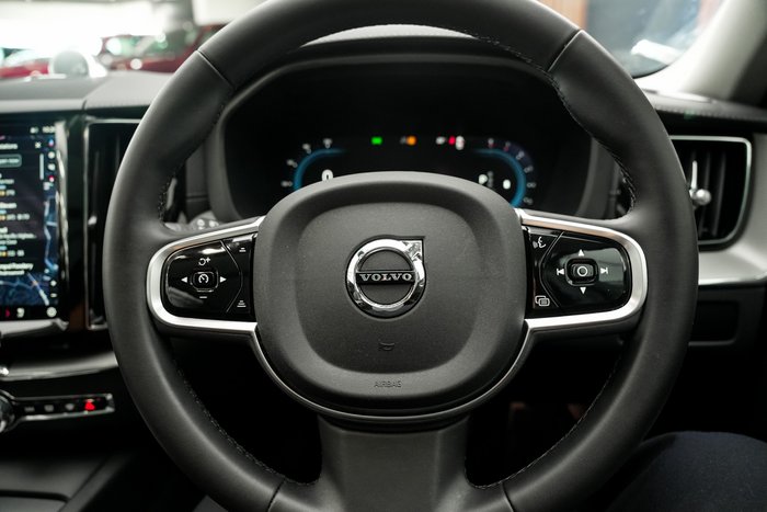 2024 Volvo XC60 Ultra B5 Bright