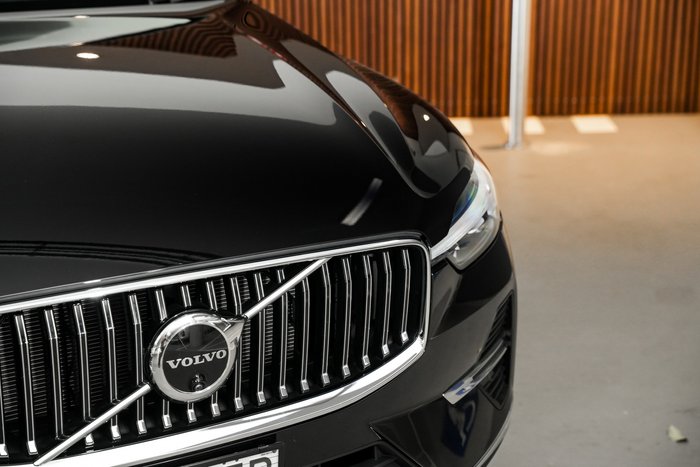 2024 Volvo XC60 Ultra B5 Bright