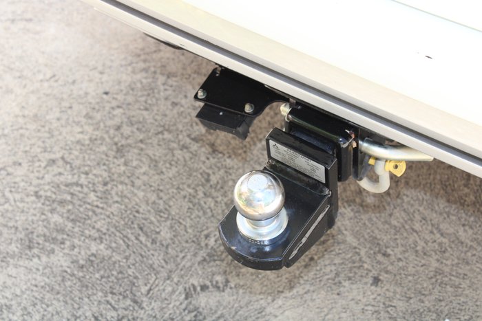 2023 Mitsubishi Pajero Sport GLX