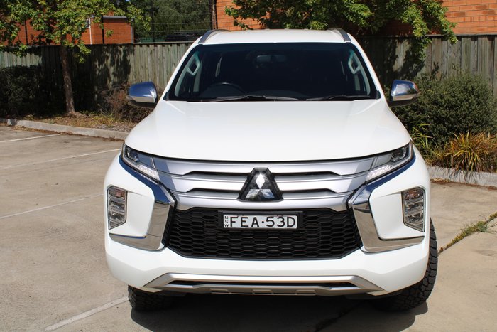 2023 Mitsubishi Pajero Sport GLX