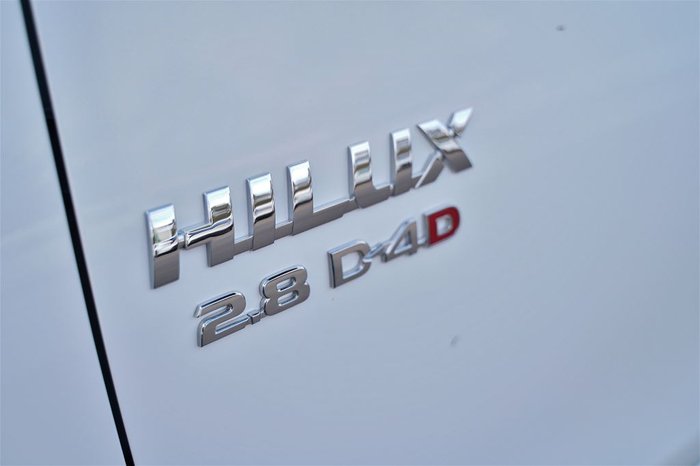 2022 Toyota Hilux 4x4 2.8L DSL D/C/C 6MT SR