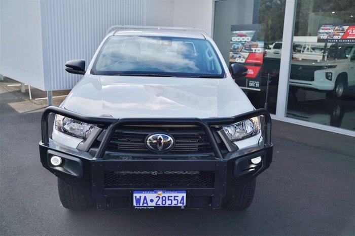 2022 Toyota Hilux 4x4 2.8L DSL D/C/C 6MT SR