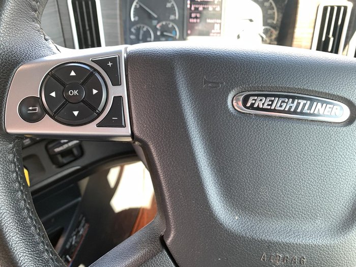 2023 Freightliner Cascadia 126 WHITE