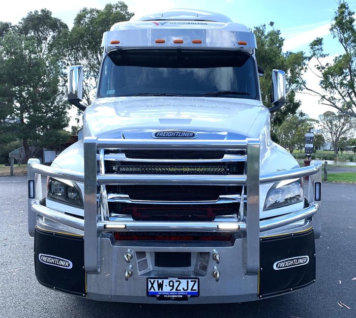 2023 Freightliner Cascadia 126 WHITE