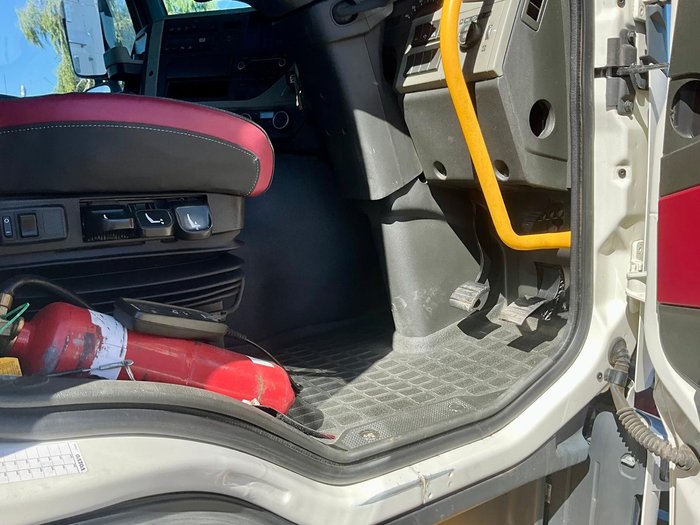 2019 Volvo Fm 540 E5 Day Cab Hist Suit Tipper Pm $123500+Gst VOLVO FM 540 E5 WHITE