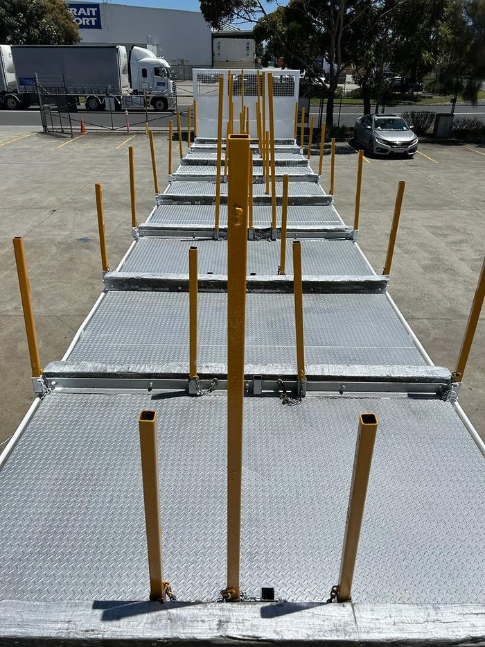 2004 Maxitrans St2 45' Roofing Trailer