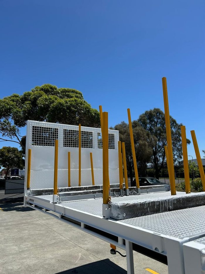 2004 Maxitrans St2 45' Roofing Trailer