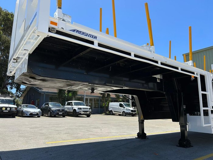 2004 Maxitrans St2 45' Roofing Trailer