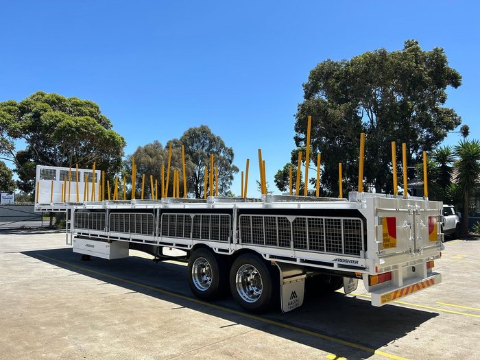 2004 Maxitrans St2 45' Roofing Trailer