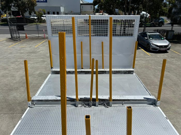 2004 Maxitrans St2 45' Roofing Trailer