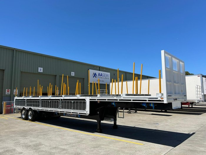 2004 Maxitrans St2 45' Roofing Trailer