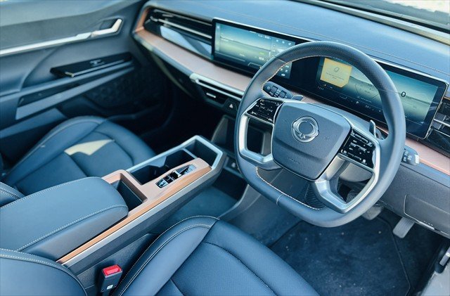 2025 KGM Torres Ultimate