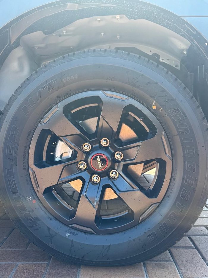 2025 Isuzu D-MAX X-TERRAIN