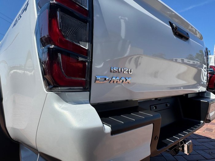 2025 Isuzu D-MAX X-TERRAIN