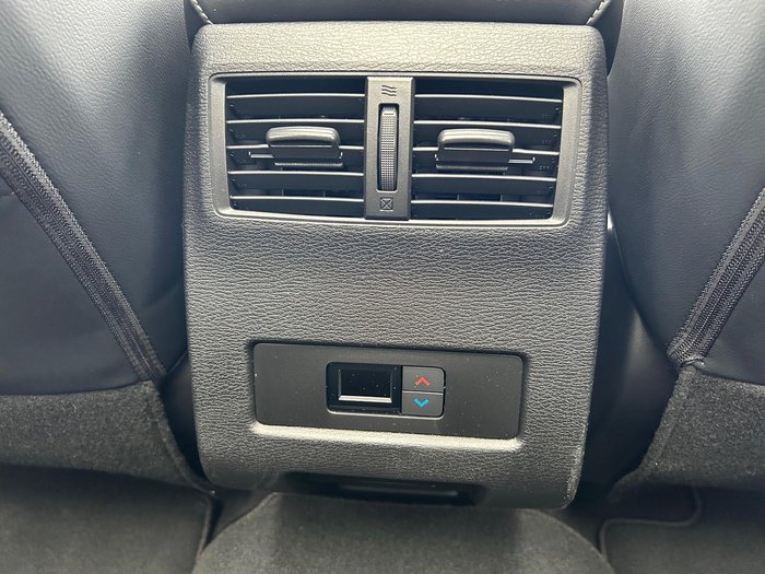 2024 Mitsubishi Outlander Exceed