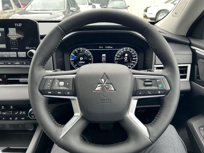 2024 Mitsubishi Outlander Exceed