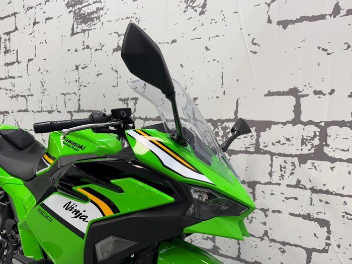 2025 Kawasaki Ninja 500 SE KRT Edition (EX500J) Ninja Green