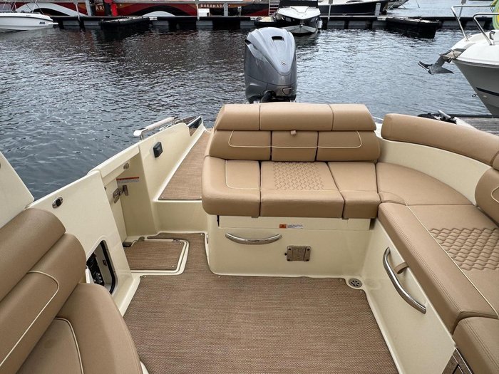2022 Chris Craft Launch 28 GT 