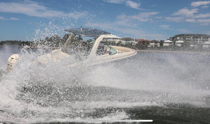 2022 Chris Craft Launch 28 GT