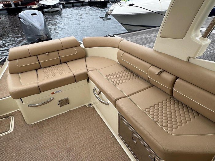 2022 Chris Craft Launch 28 GT 