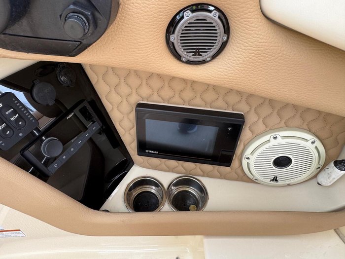 2022 Chris Craft Launch 28 GT