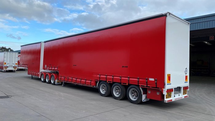 2025 Krueger 34P Double Drop Mezzanine Combination Red