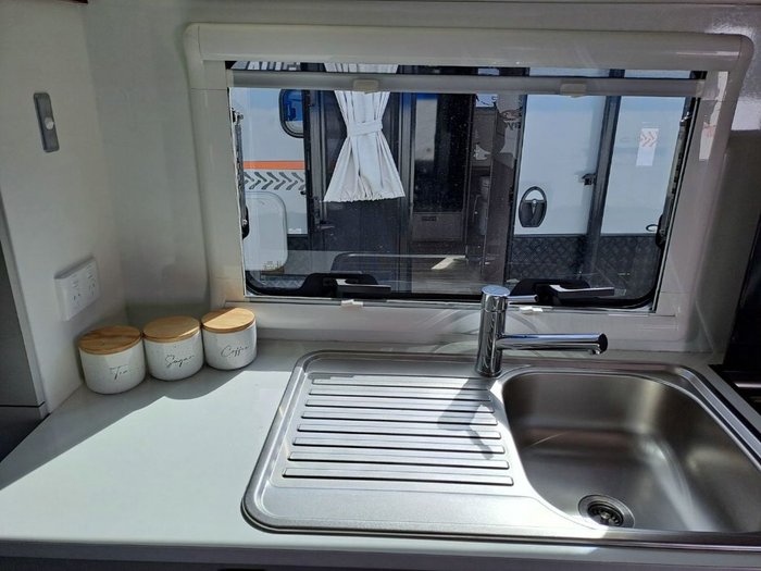 2018 COROMAL ELEMENT EVOLUTION EV612S WHITE