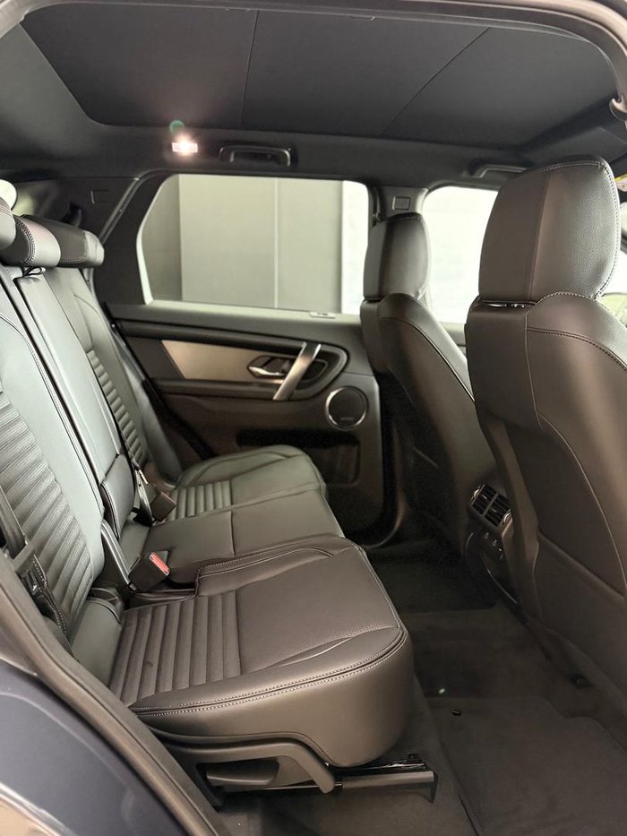 2024 Land Rover Discovery Sport P250 Dynamic SE