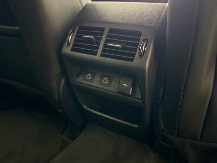 2024 Land Rover Discovery Sport P250 Dynamic SE