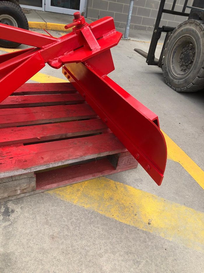 0 Silvan 1.2M Grader Blade - Fresh Coat Of Paint Red