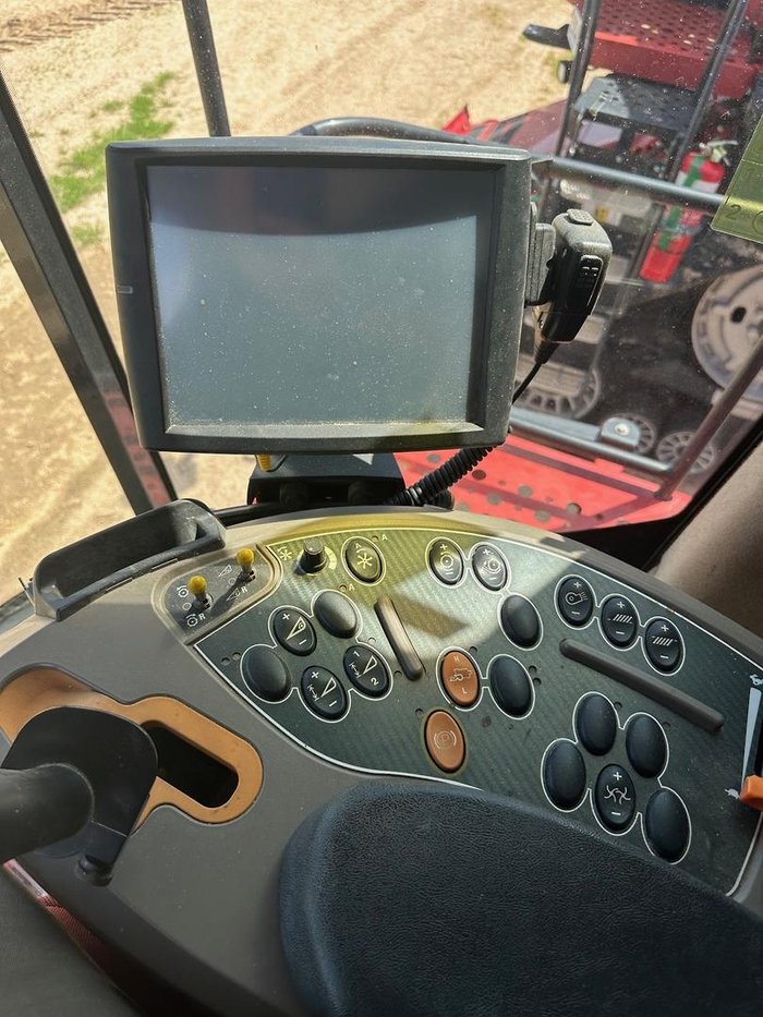 2017 CASE IH 8240