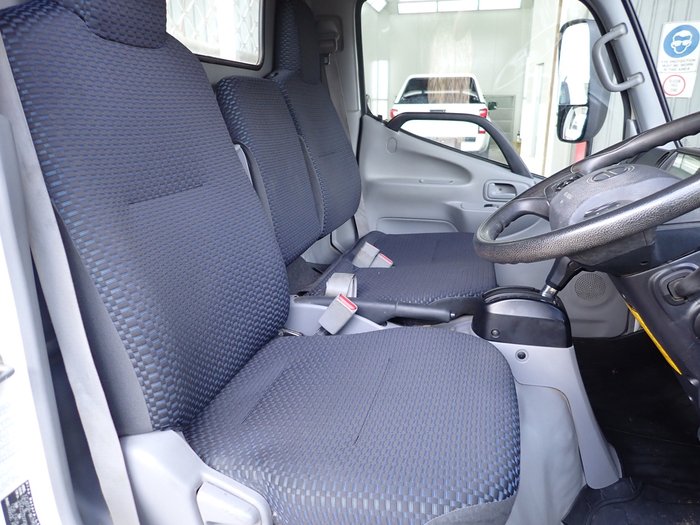 2022 HINO DUTRO 616 WHITE