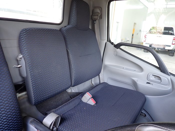 2022 HINO DUTRO 616 WHITE