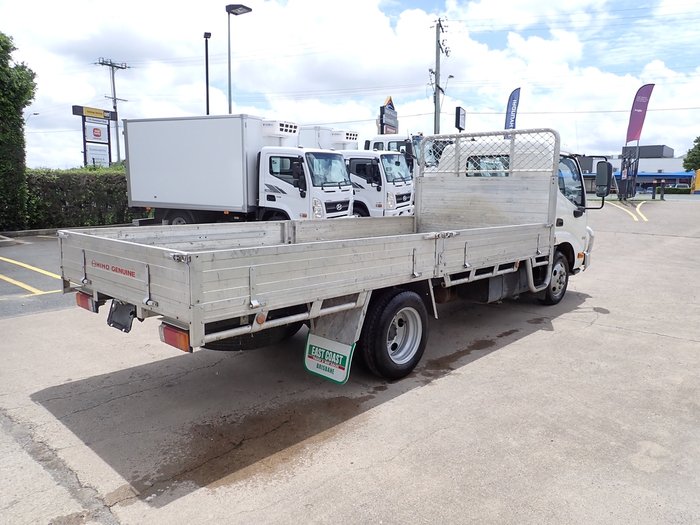 2022 HINO DUTRO 616 WHITE