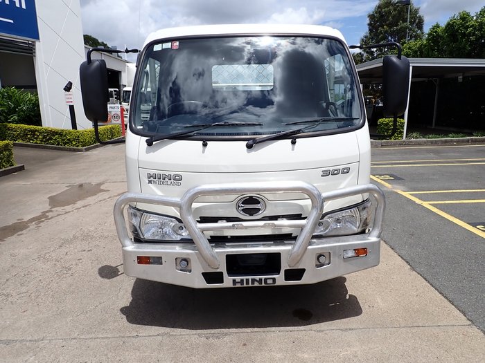 2022 HINO DUTRO 616 WHITE