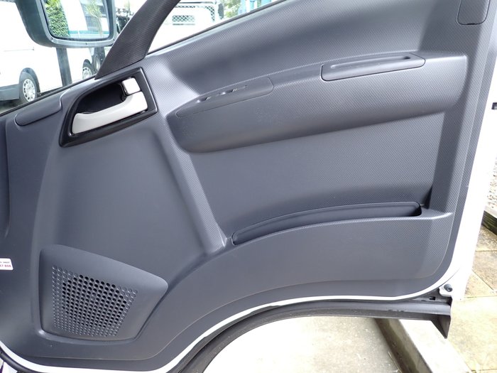 2022 ISUZU NLR 45-150