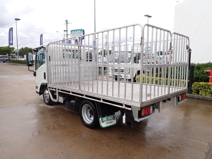 2022 ISUZU NLR 45-150