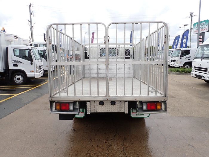 2022 ISUZU NLR 45-150