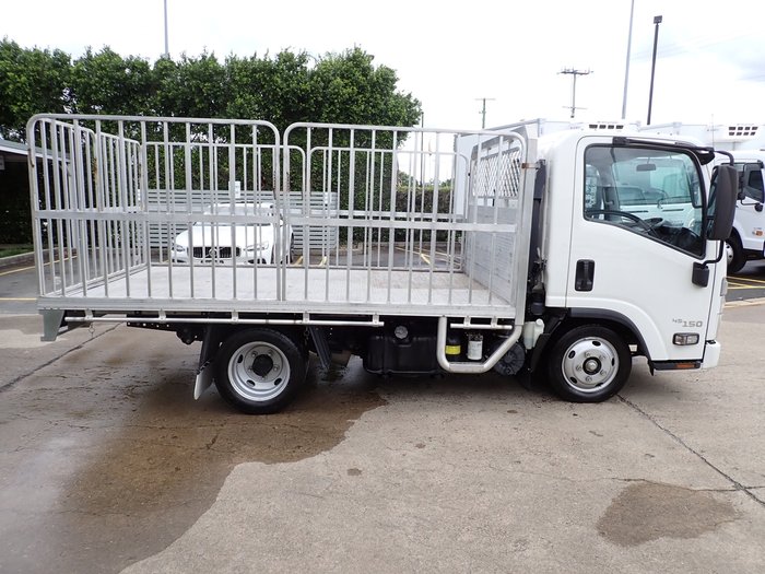 2022 ISUZU NLR 45-150