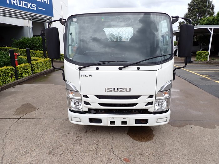 2022 ISUZU NLR 45-150