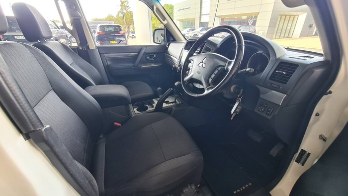 2020 MITSUBISHI PAJERO GLX 4X4 7 SEAT