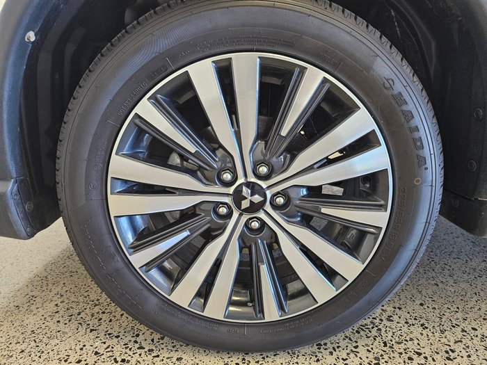 2018 MITSUBISHI OUTLANDER ES 7 SEAT 2WD