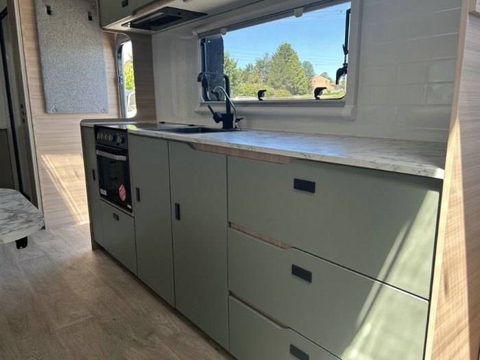 2024 JAYCO Discovery 21.66-4OB