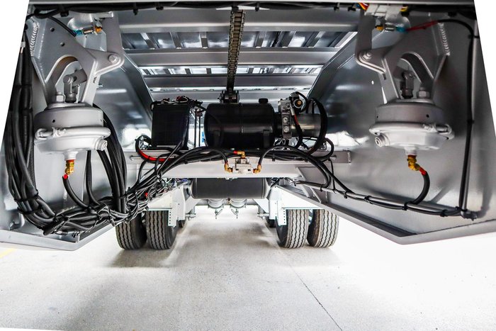 2025 Krueger 34P Dry Van B Double White