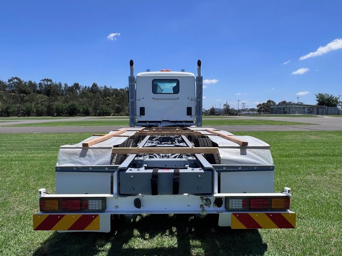2024 Kenworth T610 Series T610SAR White