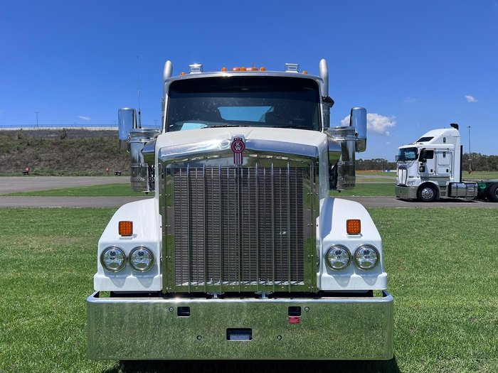 2024 Kenworth T610 Series T610SAR White
